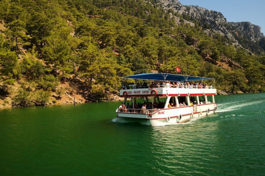 Green Canyon Boat Tour