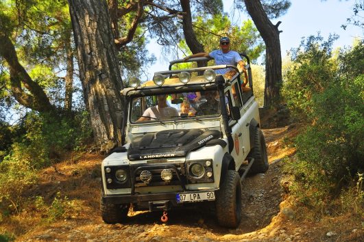Jeep Safari Tour 